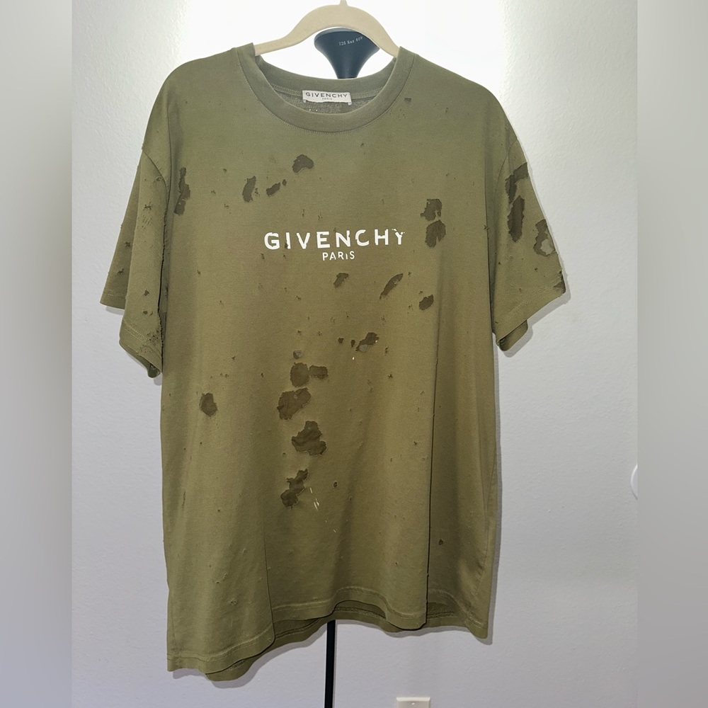 Givenchy destroyed logo t shirt L